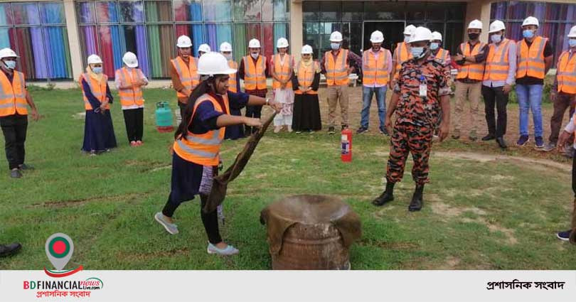 ব্র্যাকের মাঠ কর্মীদের ‘দুর্যোগে সাড়াদান ও জরুরি উদ্ধার কার্যক্রম’নিয়ে প্রশিক্ষণ