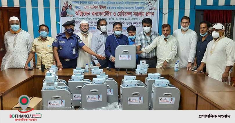 যশোরে করোনা রোগীদের জন্য চিকিৎসা সরঞ্জামাদি দিলেন শেখ আফিল উদ্দিন