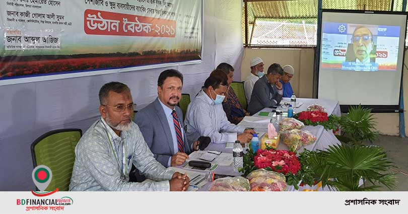 সাভারের বিরুলিয়ায় কৃষি ও এসএমই উদ্যোক্তাদের সঙ্গে শাহ্জালাল ইসলামী ব্যাংকের উঠান বৈঠক