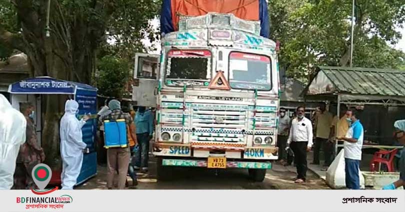 হিলি স্থলবন্দর দিয়ে আমদানি রফতানি শুরু