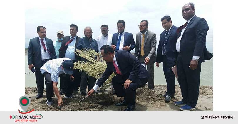 বঙ্গবন্ধু শেখ মুজিব শিল্পনগরে মার্কেন্টাইল ব্যাংকের সৌন্দর্যবর্ধন ও সবুজায়ন কর্মসূচি
