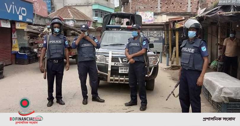 ফরিদপুরের সালথায় লকডাউন বাস্তবায়নে তৎপর পুলিশ