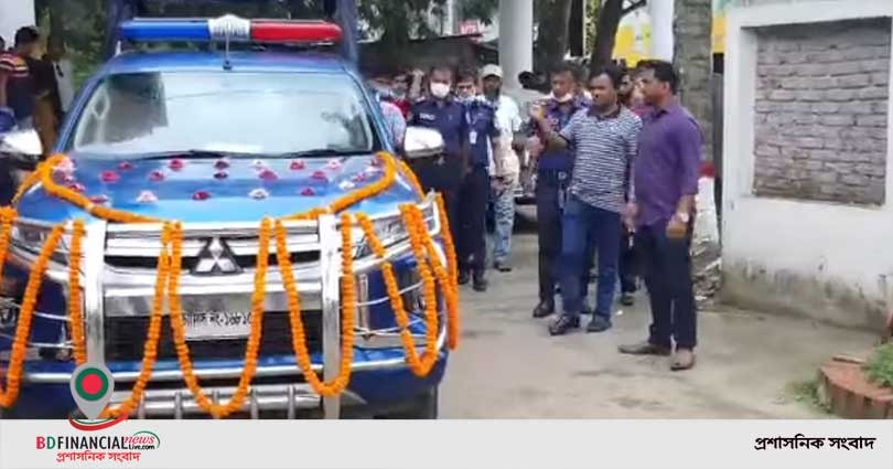 গাজীপুরের পুলিশ পরিদর্শক  (নি.) মো. নাজমুল হুদাকে বিদায় জানিয়ে বাড়ি পৌঁছে দিল কাপাসিয়া থানা পুলিশ