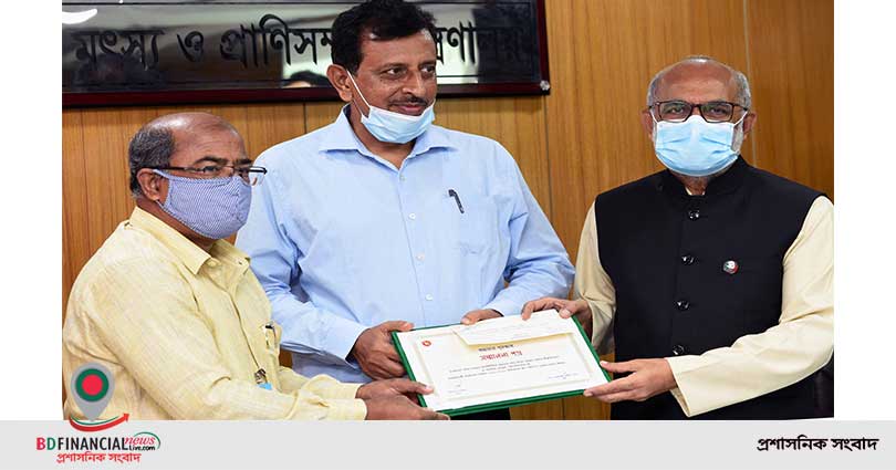 প্রজাতন্ত্রের সেবক হিসেবে দায়িত্ব পালন করতে হবে: মৎস্য ও প্রাণিসম্পদ মন্ত্রী