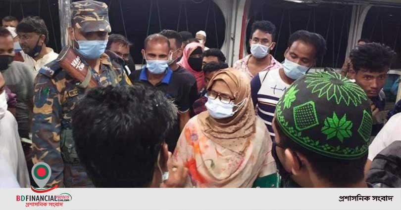 চাঁদপুরে দুই লঞ্চকে ২০ হাজার টাকা জরিমানা