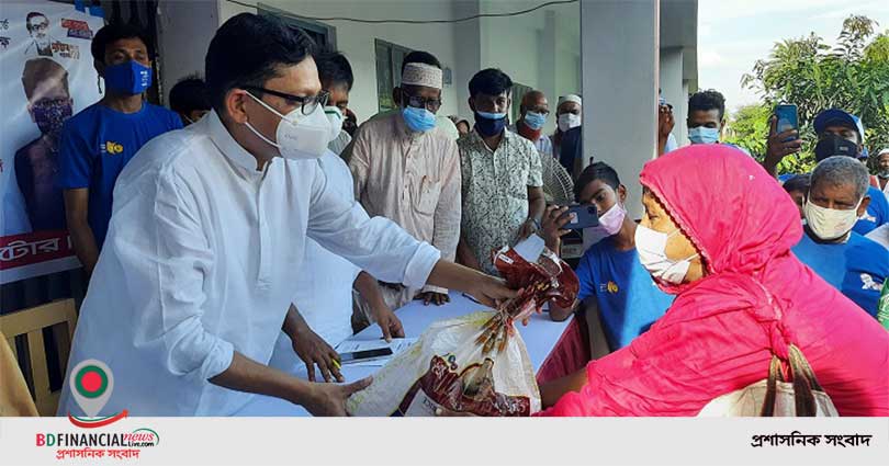 সিংড়ায় ভিজিএফ চাল বিতরণ কার্যক্রমের উদ্বোধন করেন আইসিটি প্রতিমন্ত্রী পলক